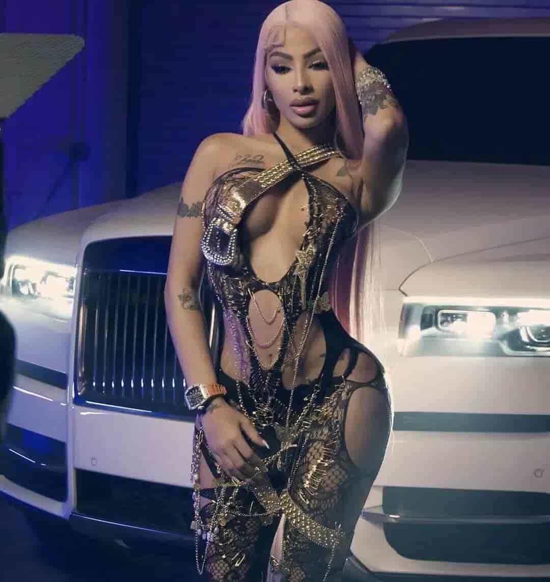 yailin la mas viral (1)